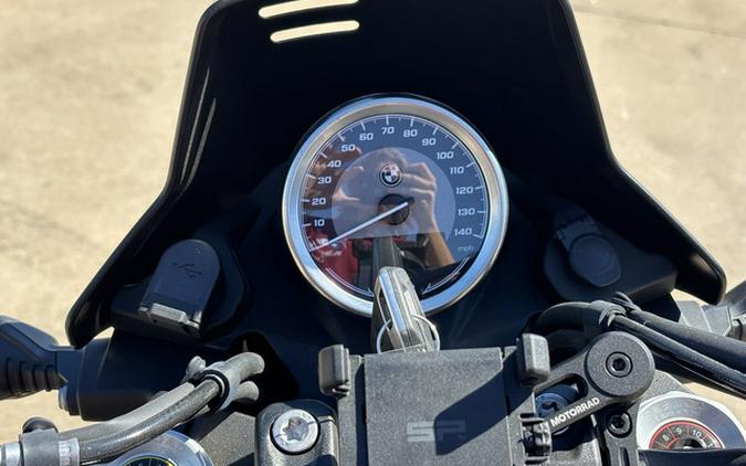 2026 BMW R 12 G/S Night Black Matte