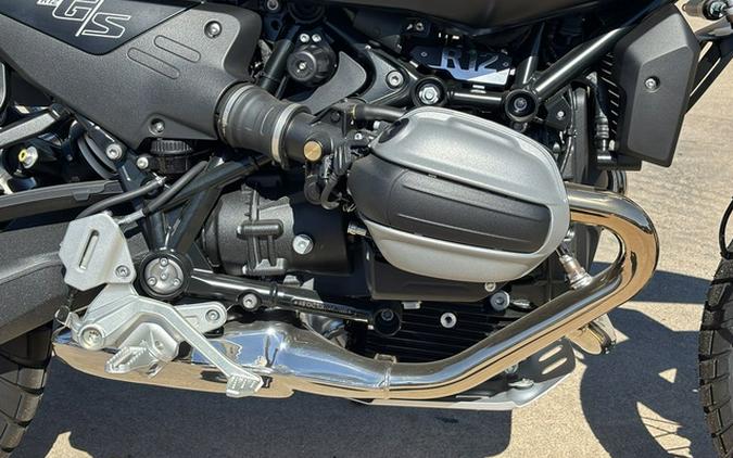 2026 BMW R 12 G/S Night Black Matte