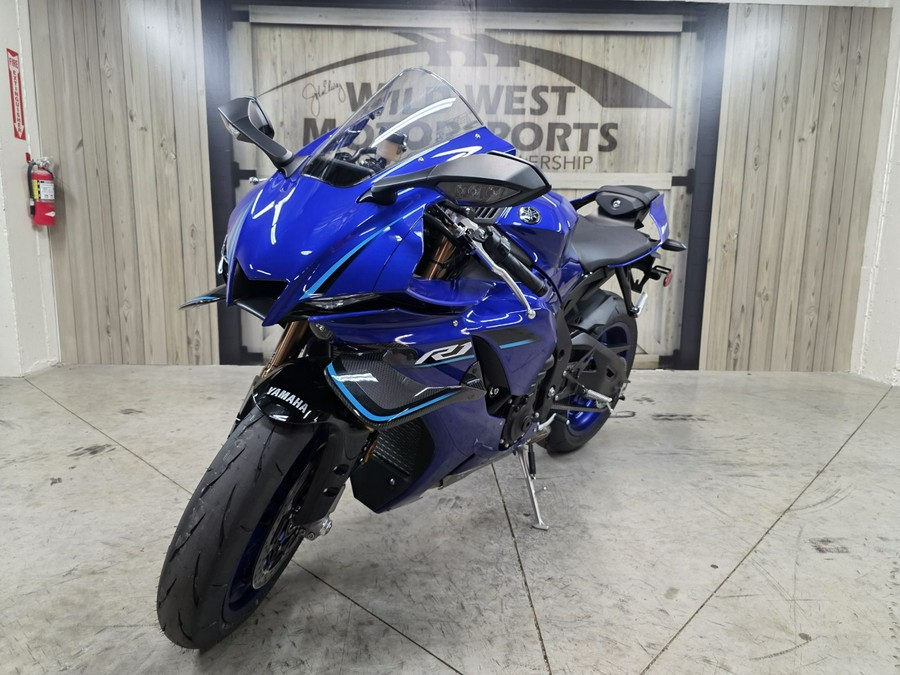 2026 Yamaha YZF-R1