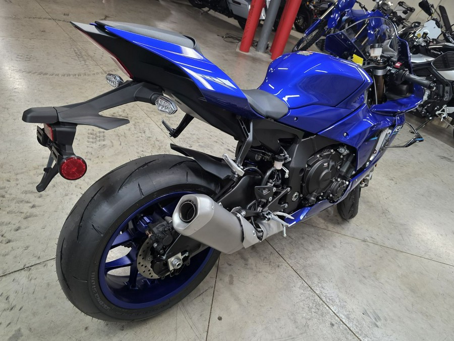 2026 Yamaha YZF-R1