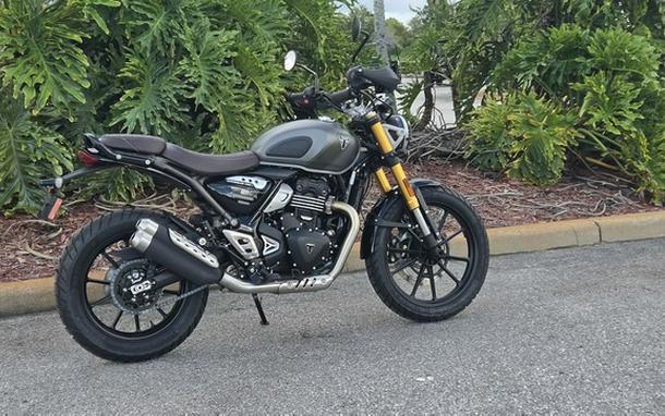 2027 TRIUMPH Scrambler 400 X Matte PewterGrey/Matte Khaki Green