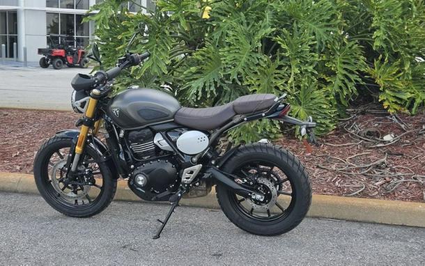 2027 TRIUMPH Scrambler 400 X Matte PewterGrey/Matte Khaki Green