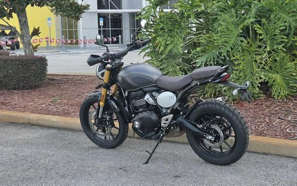 2027 TRIUMPH Scrambler 400 X Matte PewterGrey/Matte Khaki Green