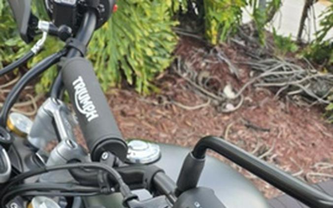 2027 TRIUMPH Scrambler 400 X Matte PewterGrey/Matte Khaki Green