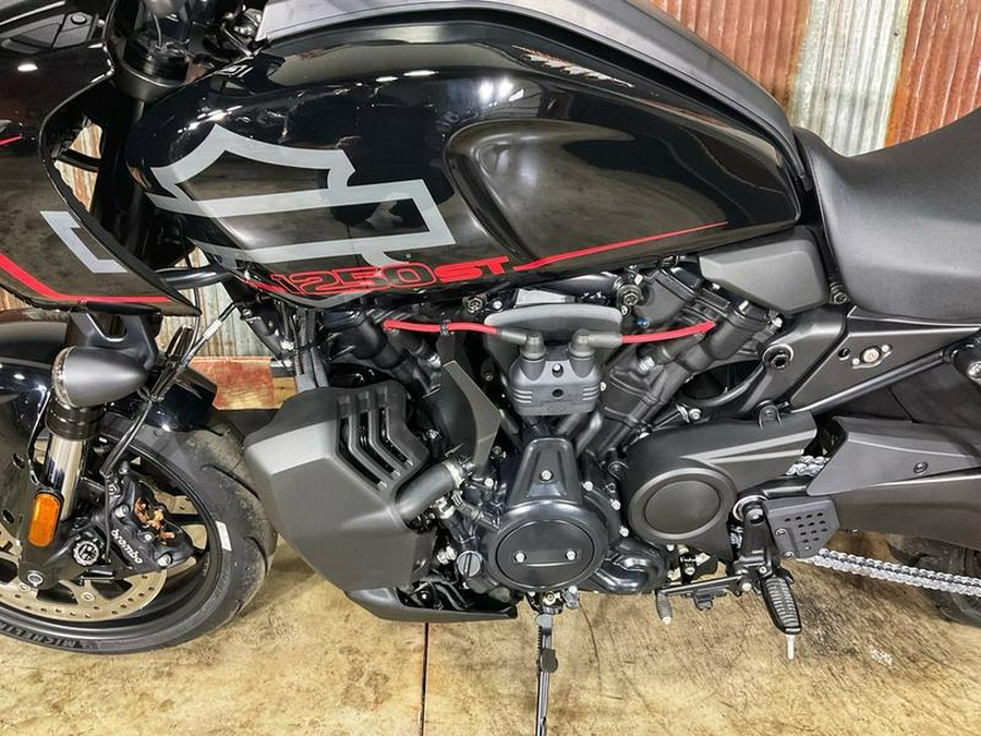 2025 Harley-Davidson® RA1250ST - Pan America® 1250 ST