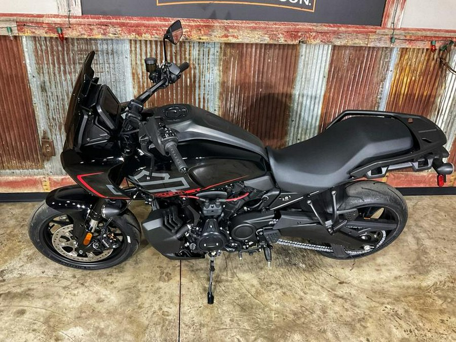 2025 Harley-Davidson® RA1250ST - Pan America® 1250 ST