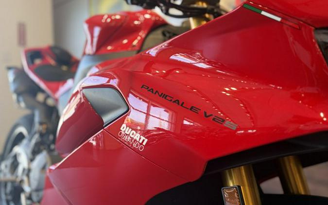 2025 Ducati PANIGALE V2S