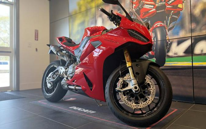 2025 Ducati PANIGALE V2S
