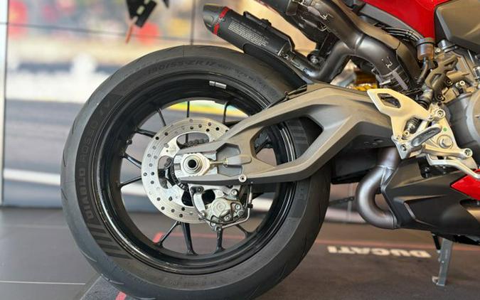 2025 Ducati PANIGALE V2S