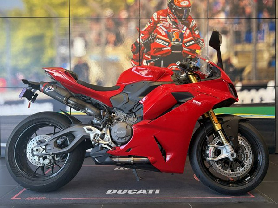 2025 Ducati PANIGALE V2S
