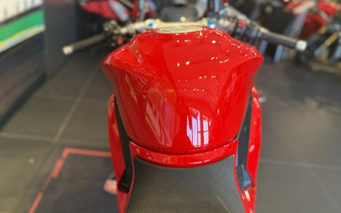 2025 Ducati PANIGALE V2S