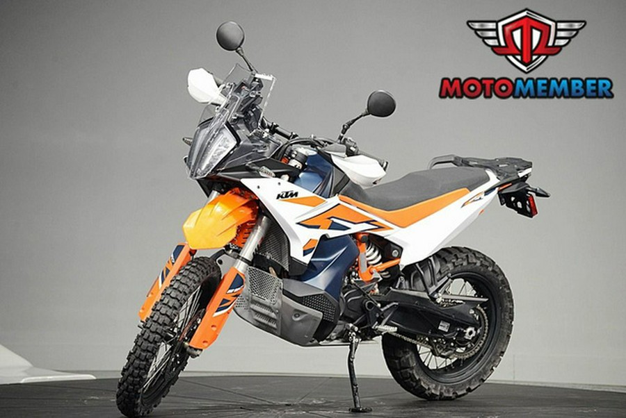2024 KTM Adventure 890 R