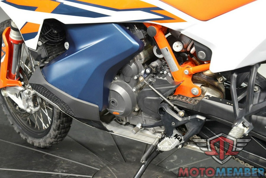 2024 KTM Adventure 890 R