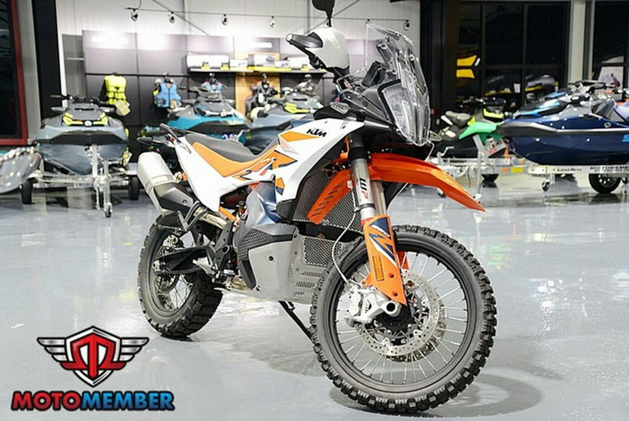 2024 KTM Adventure 890 R