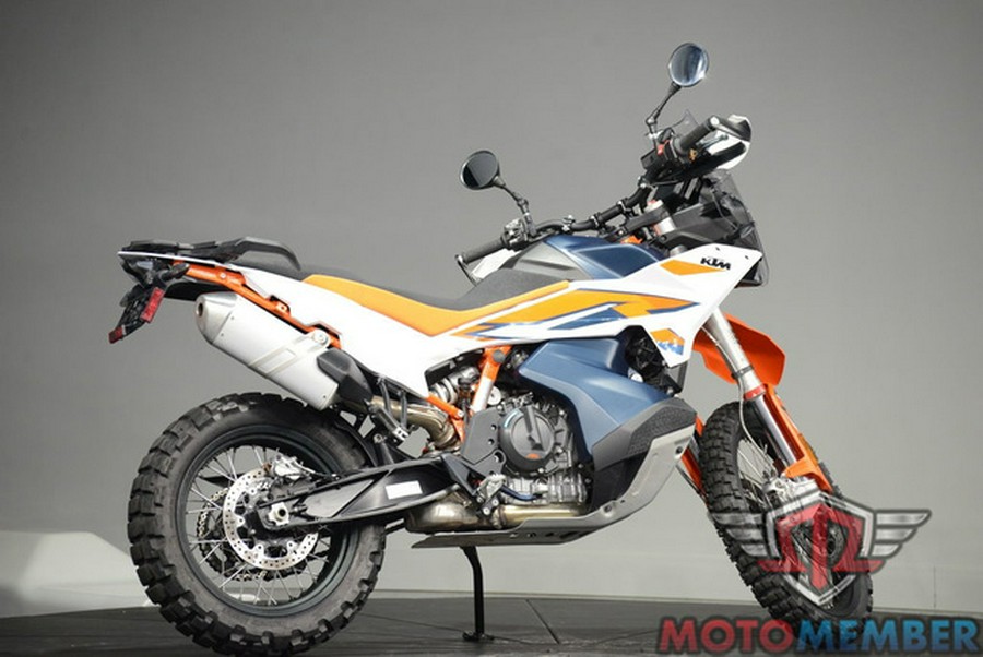 2024 KTM Adventure 890 R