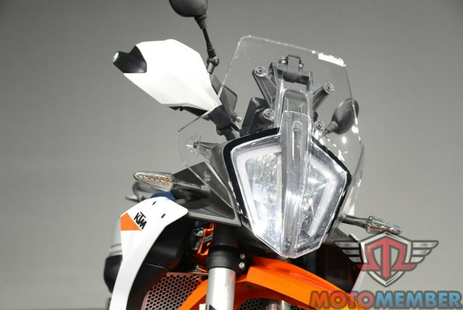 2024 KTM Adventure 890 R