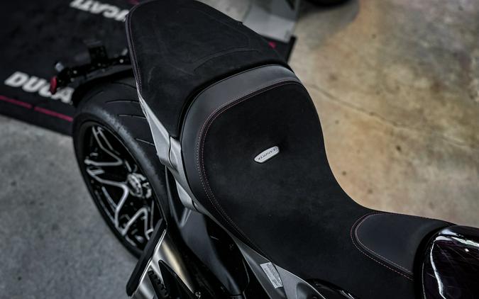 2026 DUCATI X DIAVEL V4