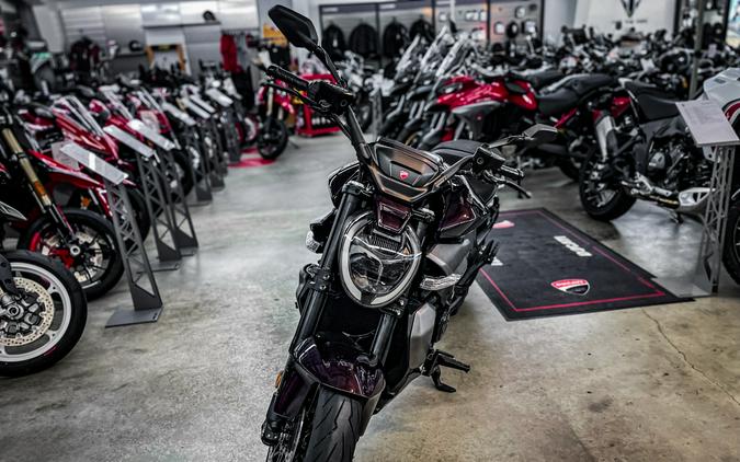 2026 DUCATI X DIAVEL V4