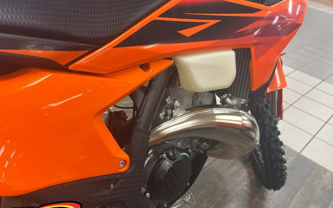 2027 KTM XC 300
