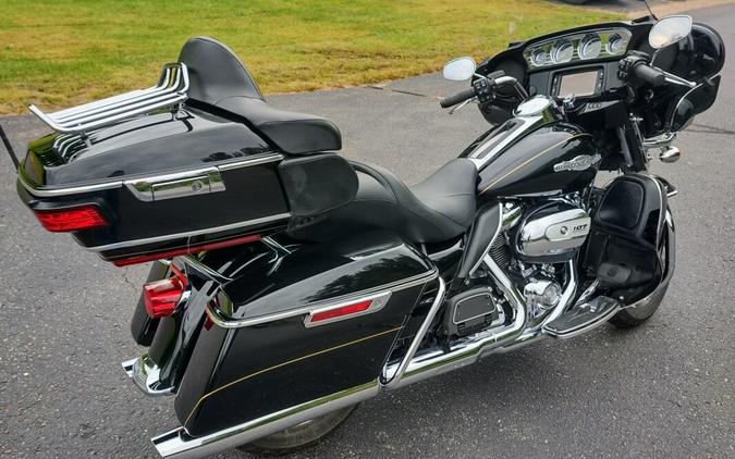 2017 Harley-Davidson Ultra Limited FIREFGHTR BLACK W/PINSTRIPE