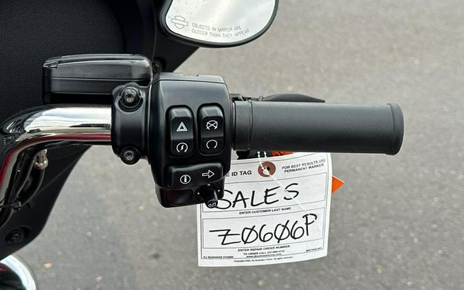 2021 Harley-Davidson® Street Glide® Base