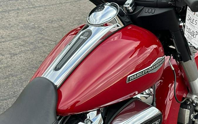 2021 Harley-Davidson® Street Glide® Base