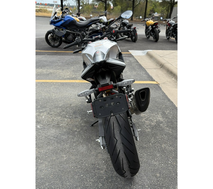 2027 Aprilia Tuono V4