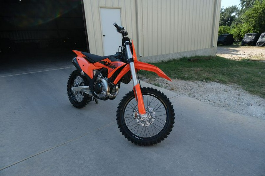 New 2025 KTM 450 SXF ORANGE