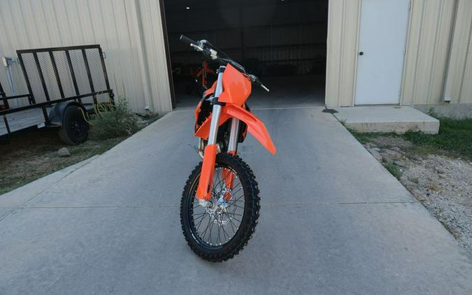 New 2025 KTM 450 SXF ORANGE