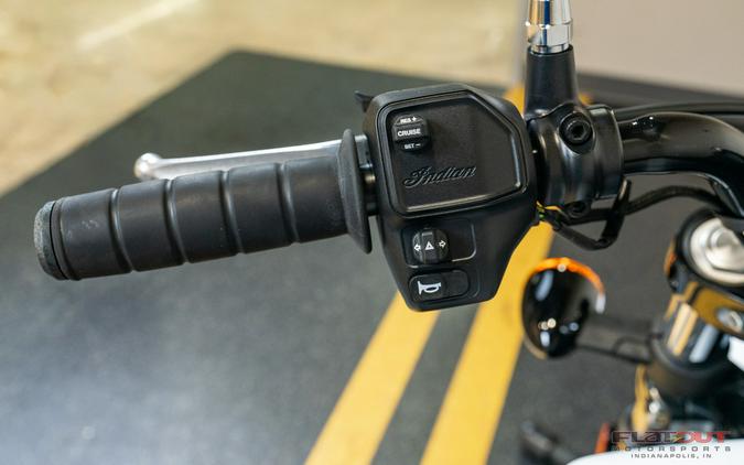 2025 Indian Motorcycle SCOUT SIXTY BOBBER LIMITED (NEW LIKE)