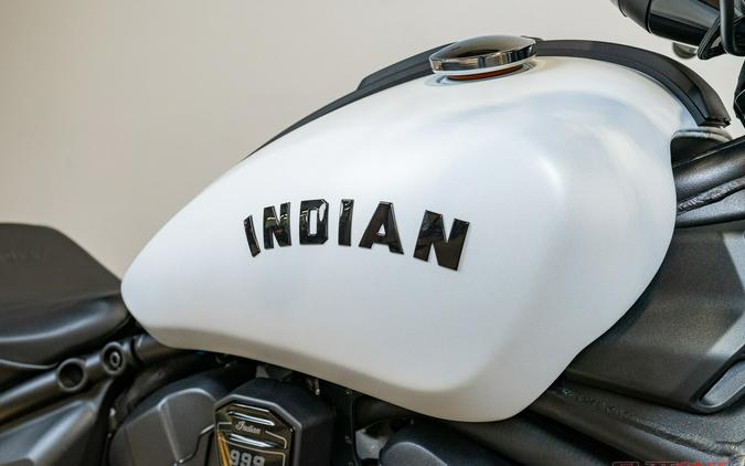 2025 Indian Motorcycle SCOUT SIXTY BOBBER LIMITED (NEW LIKE)