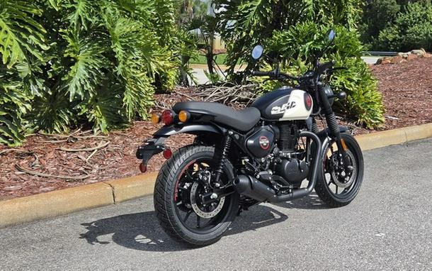 2027 Royal Enfield Hunter 350 Tokyo Black 350