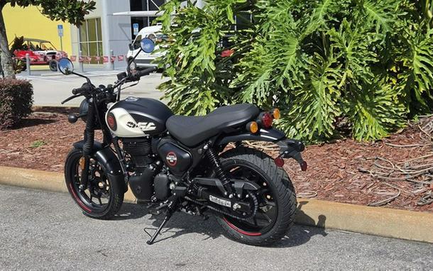 2027 Royal Enfield Hunter 350 Tokyo Black 350