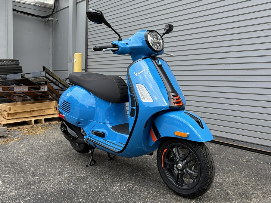 2027 Vespa GTS 310