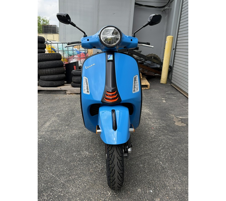 2027 Vespa GTS 310