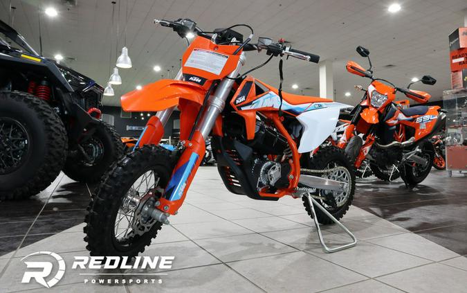 2024 KTM SX-E 3