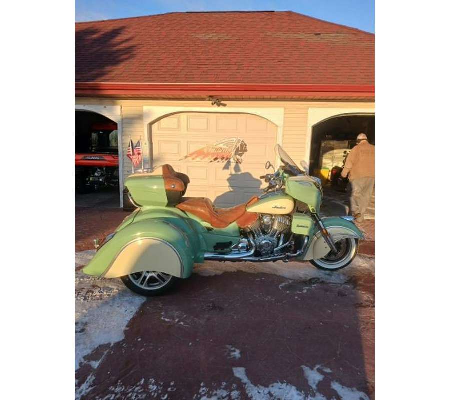 2017 Indian Motorcycle ROADMASTER CSC TRIKE - WILLOW GREEN/CREAM