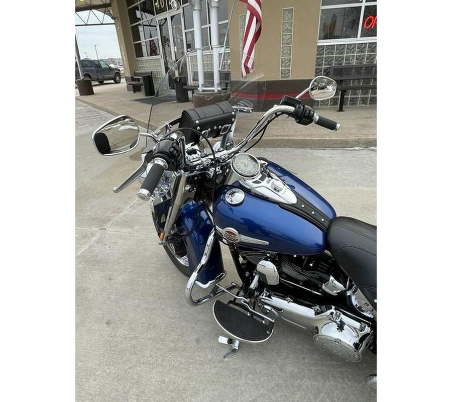 2017 Harley-Davidson® FLSTC - Heritage Softail® Classic