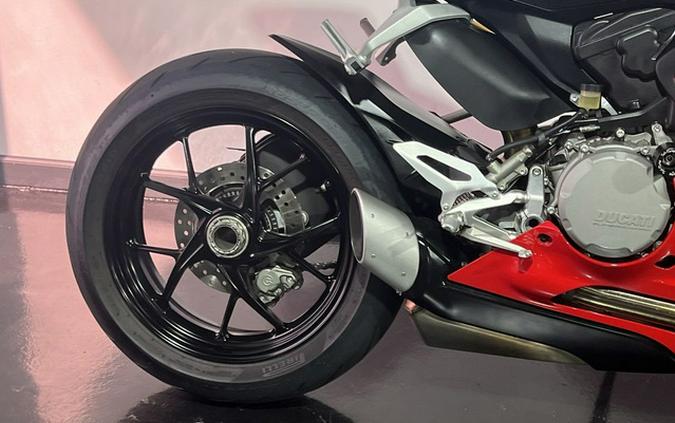 2020 Ducati Panigale V2 Ducati Red