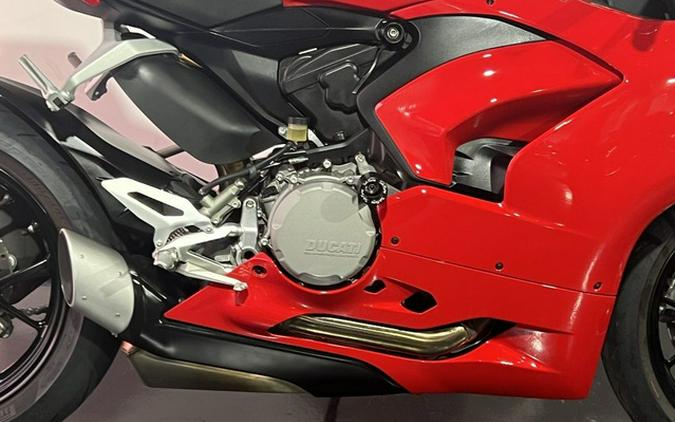 2020 Ducati Panigale V2 Ducati Red
