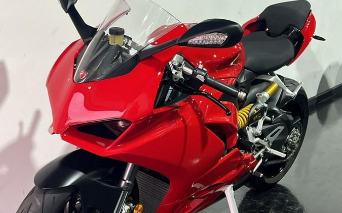 2020 Ducati Panigale V2 Ducati Red