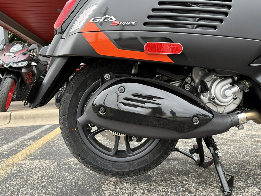 2027 Vespa GTS 310