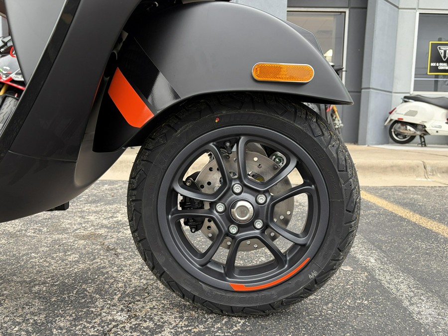 2027 Vespa GTS 310