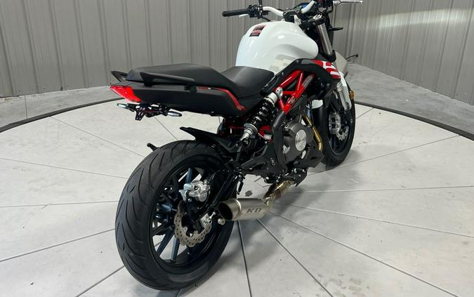 2022 Benelli 302S