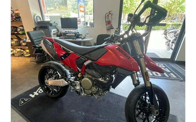 2024 Ducati Hypermotard 698 - Red