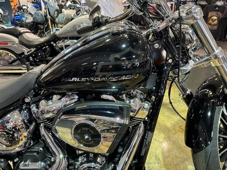 2025 Harley-Davidson® FXBR - Breakout®