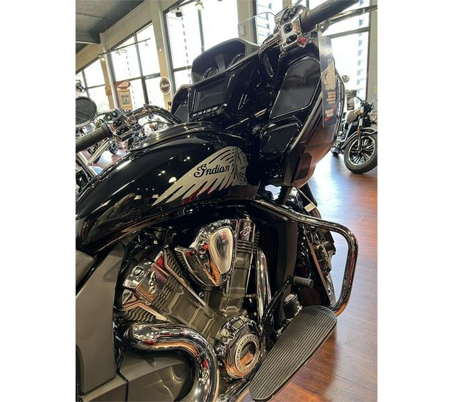 2023 Indian Motorcycle® Challenger® Limited Black Metallic