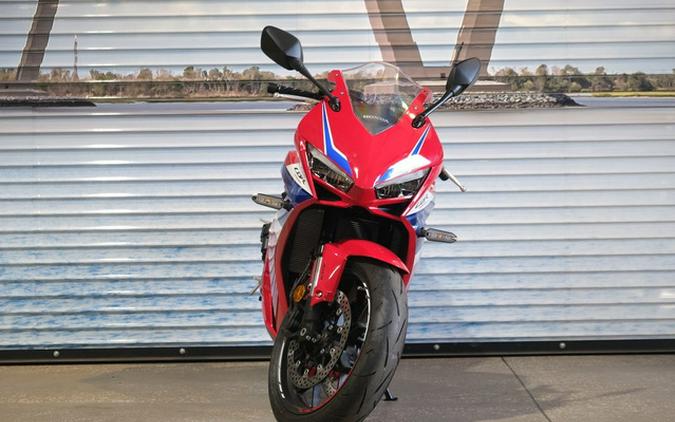 2026 Honda CBR650R E-Clutch