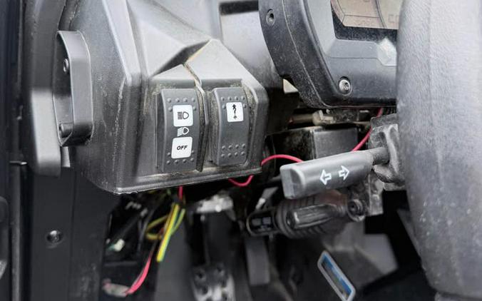 2026 Commander XT-P 1000R - Can-Am