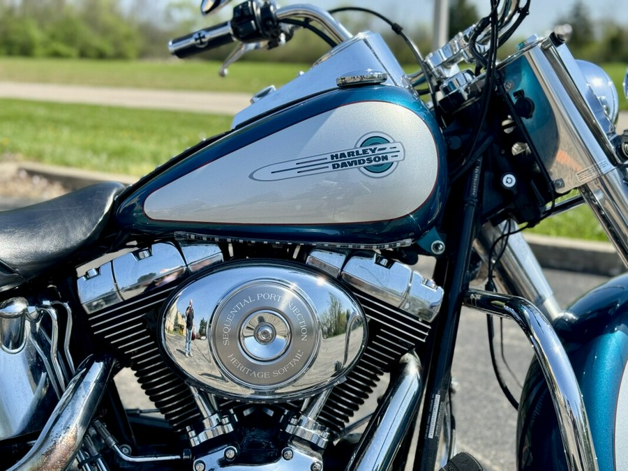 2004 Harley-Davidson Heritage Softail® Classic Two-Tone Luxury Teal and Brilliant Silver